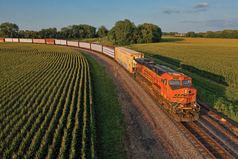 McMillan Publications, Inc. โ 2025 BNSF COLOR CALENDAR